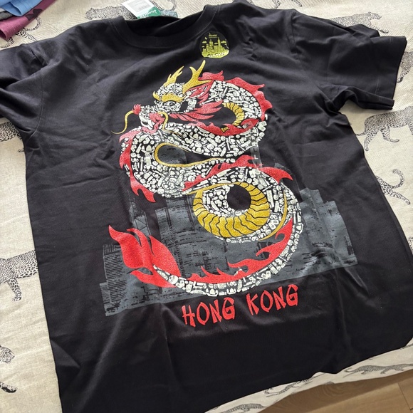 Hong Kong Tee (NEW) size M (fits like XS) - Picture 1 of 3